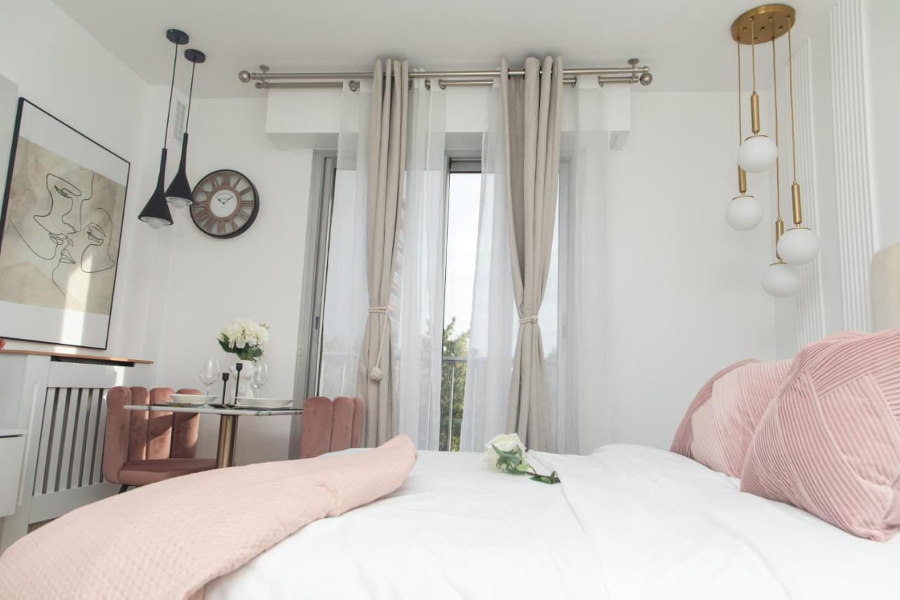 Paris' Premium Romantic Studio Екстериор снимка
